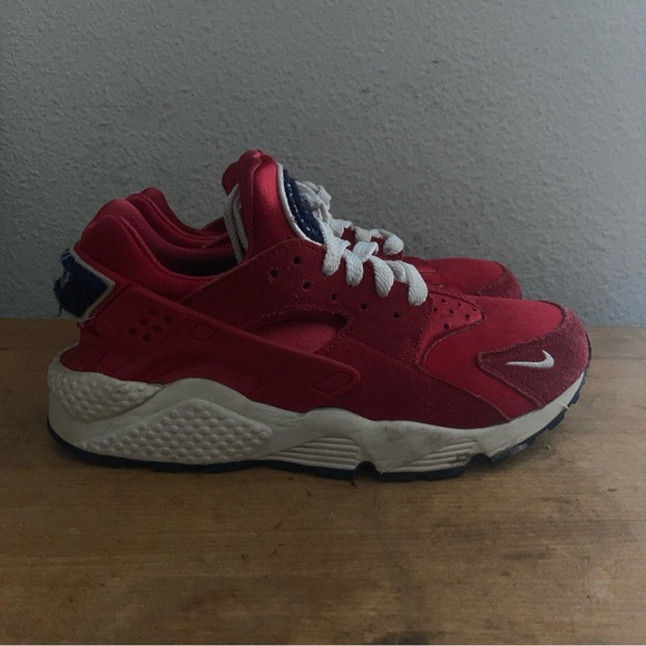 Nike Air Huarache Red Premium Varsity Jacket Sneakers Shoes Mens Sz 6 - Picture 7 of 10